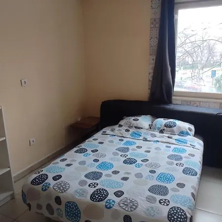 Montpellier: Cozy Et Spacieux Au Centre Μονπελιέ